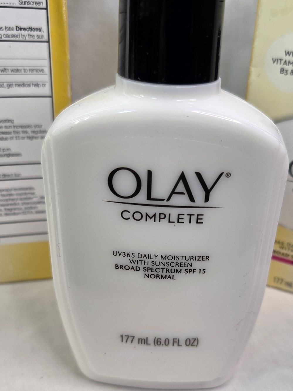 Olay Complete UV365 Daily Moisturizer SPF 15 - White